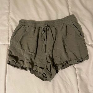 army green forever 21 shorts
